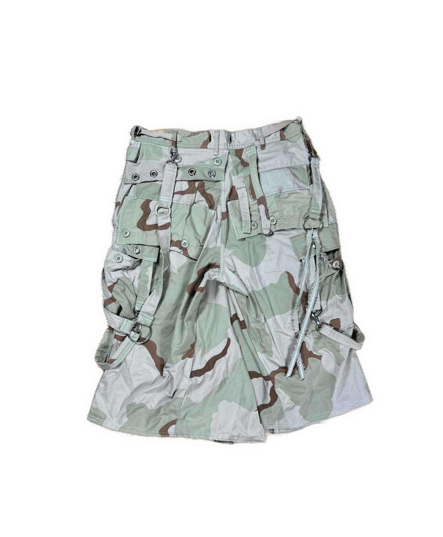 DESERT CAMO SHORTS