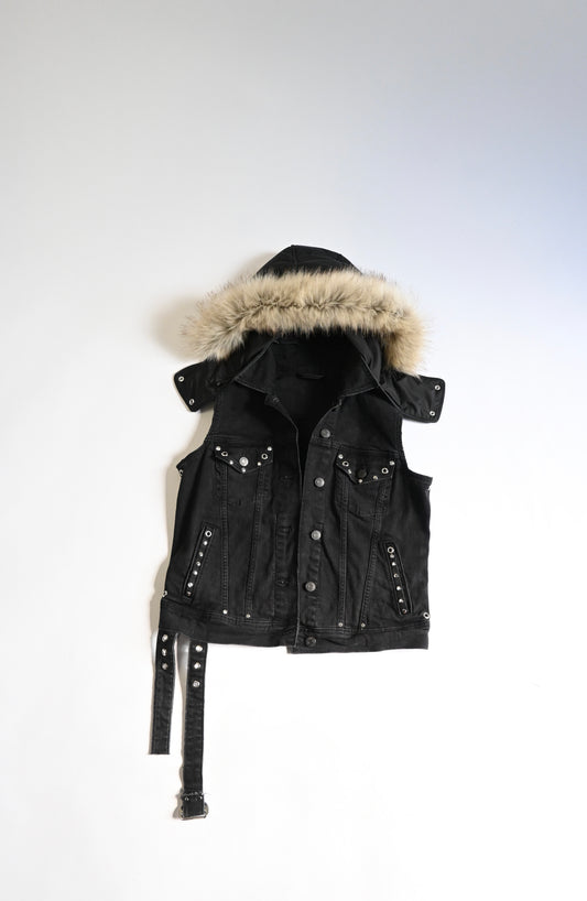 TIEN VEST (size S)