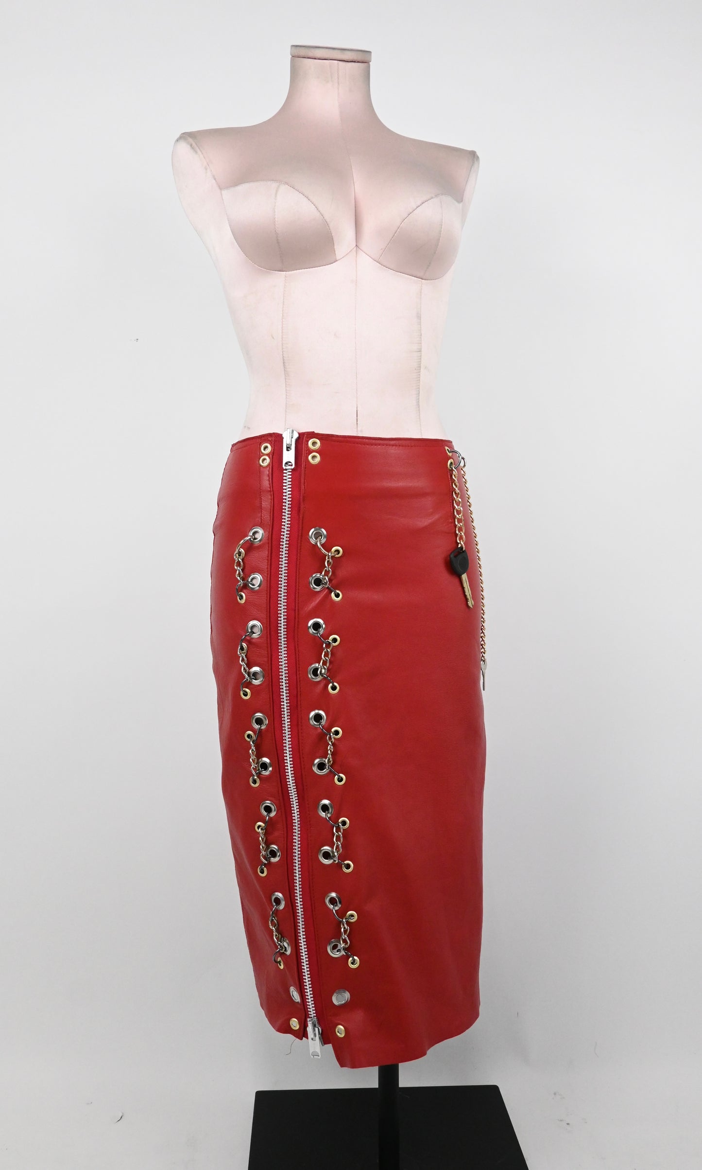 RED LEATHER KEY SKIRT