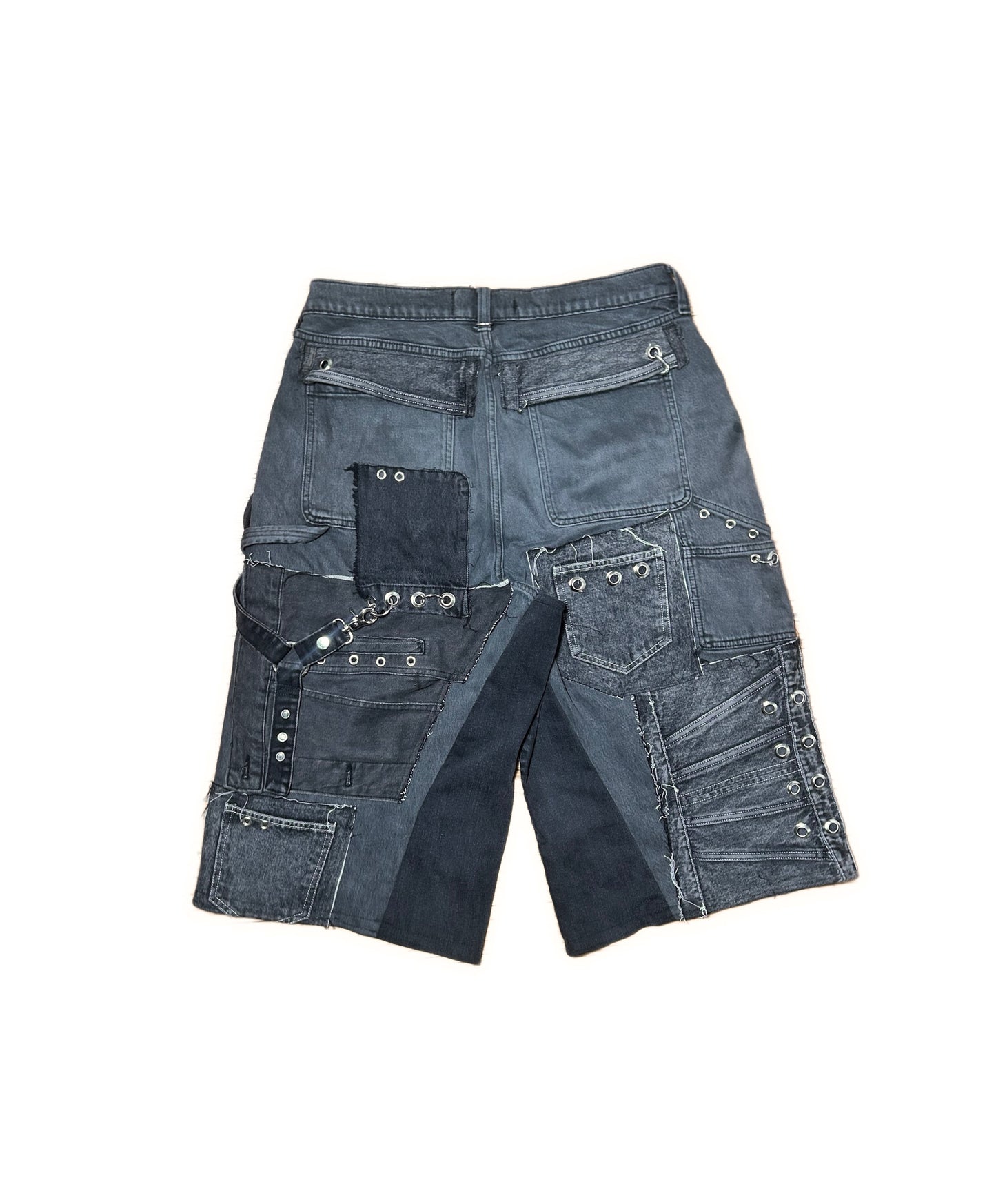 GRAY DISTRESSED SHORTS