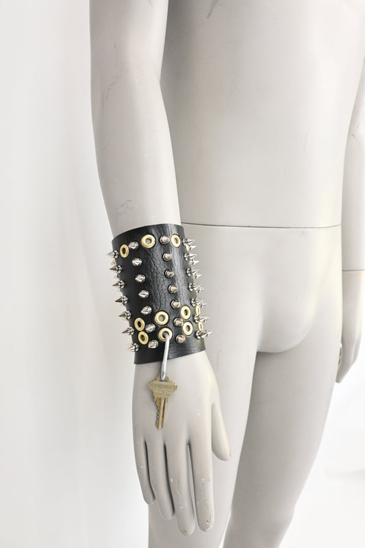 SPIKED KEY BRACELET