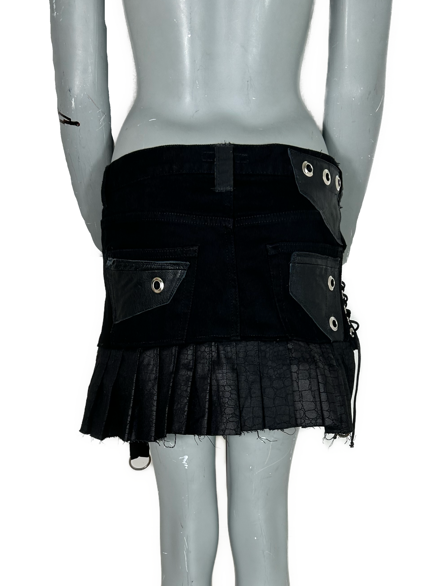 SIDE PLEAT MINI SKIRT