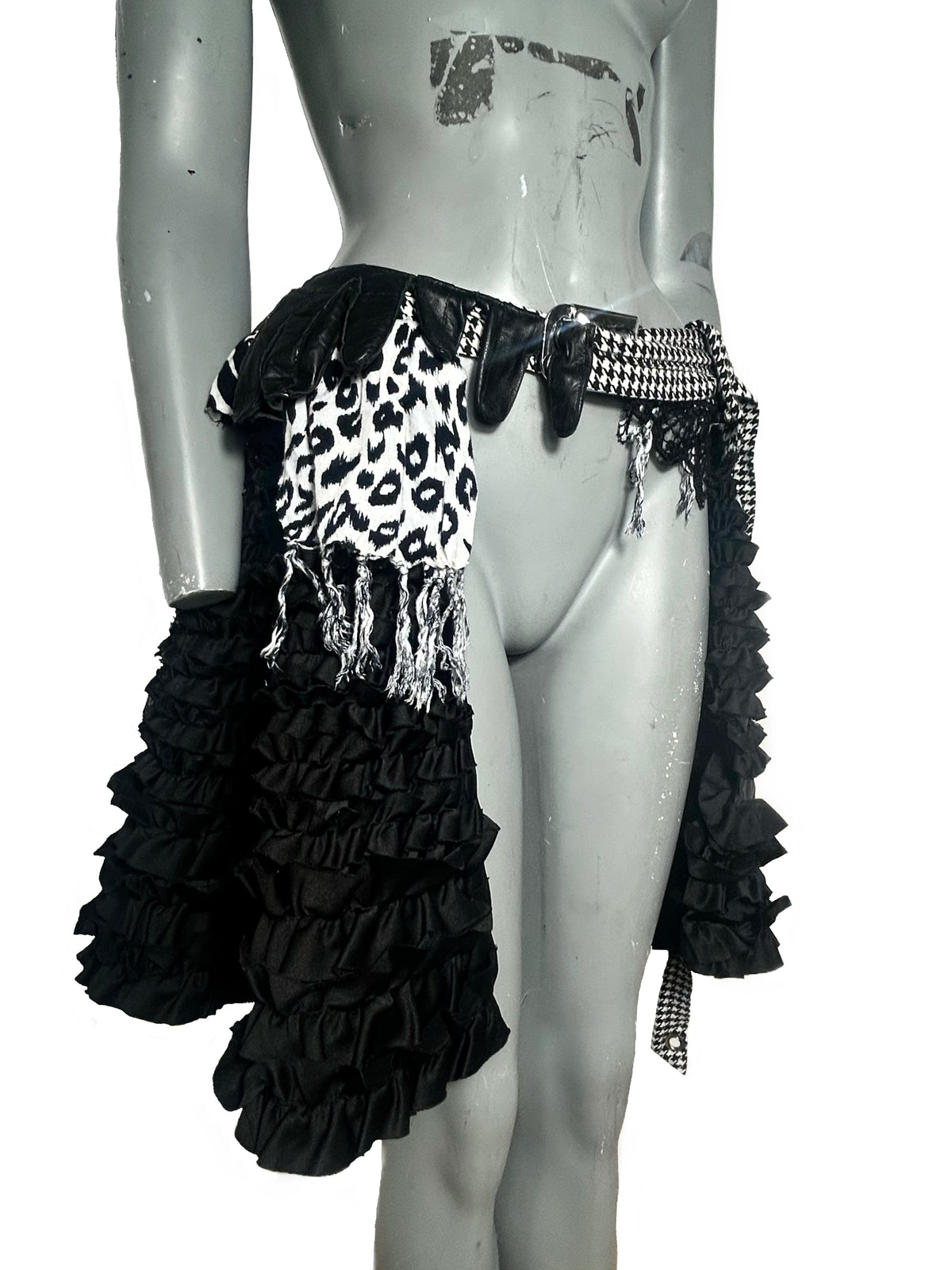 WRAP SKIRT-FINGERS
